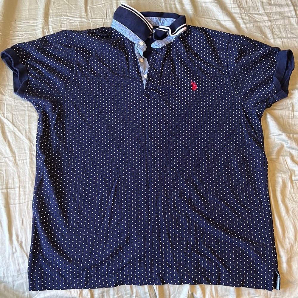 U.S. Polo ASSN. - Large - Short Sleeve Polo - Blue w/ white polka dots